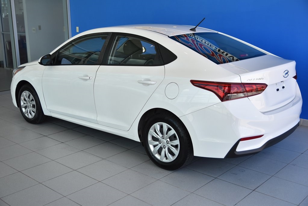 Hyundai accent 18